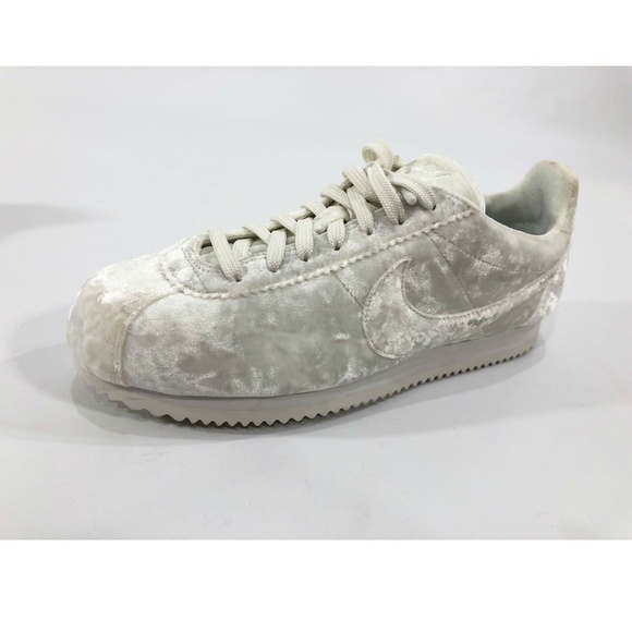 Nike Cortez Classic LX Sail Velvet AA3255-100 - Picture 7 of 8